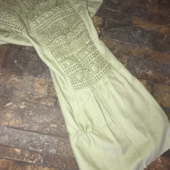 👑CROWN & IVY - Picture 7 of 8